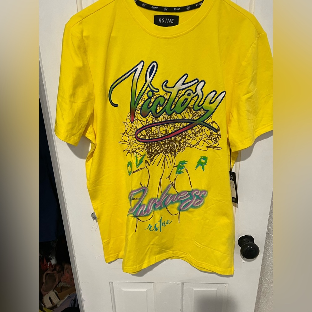 NWT RS1NE Tshirt